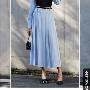 Elegant Blue Pleated Skirt